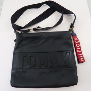 Tommy Hilfiger Black Shoulder Purse Bag Handbag Faux Leather Logo Label
